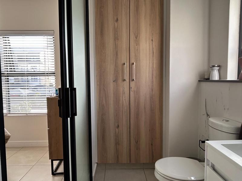 2 Bedroom Property for Sale in Sandown Western Cape